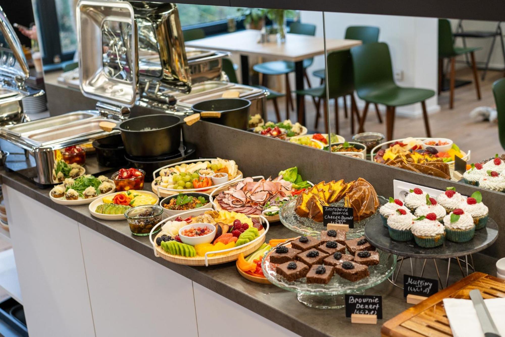 Aparthotel Na Klenici Mlada Boleslav Ngoại thất bức ảnh